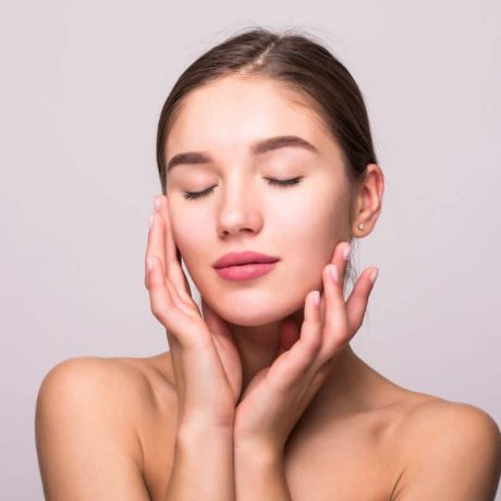 Rejuvenecimiento facial con o sin cirugía 